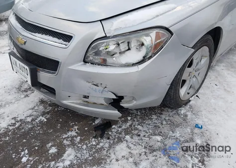 2010 Chevrolet Malibu Ls z USA, uszkodzony, nr VIN 1G1ZB5EB4AF274348